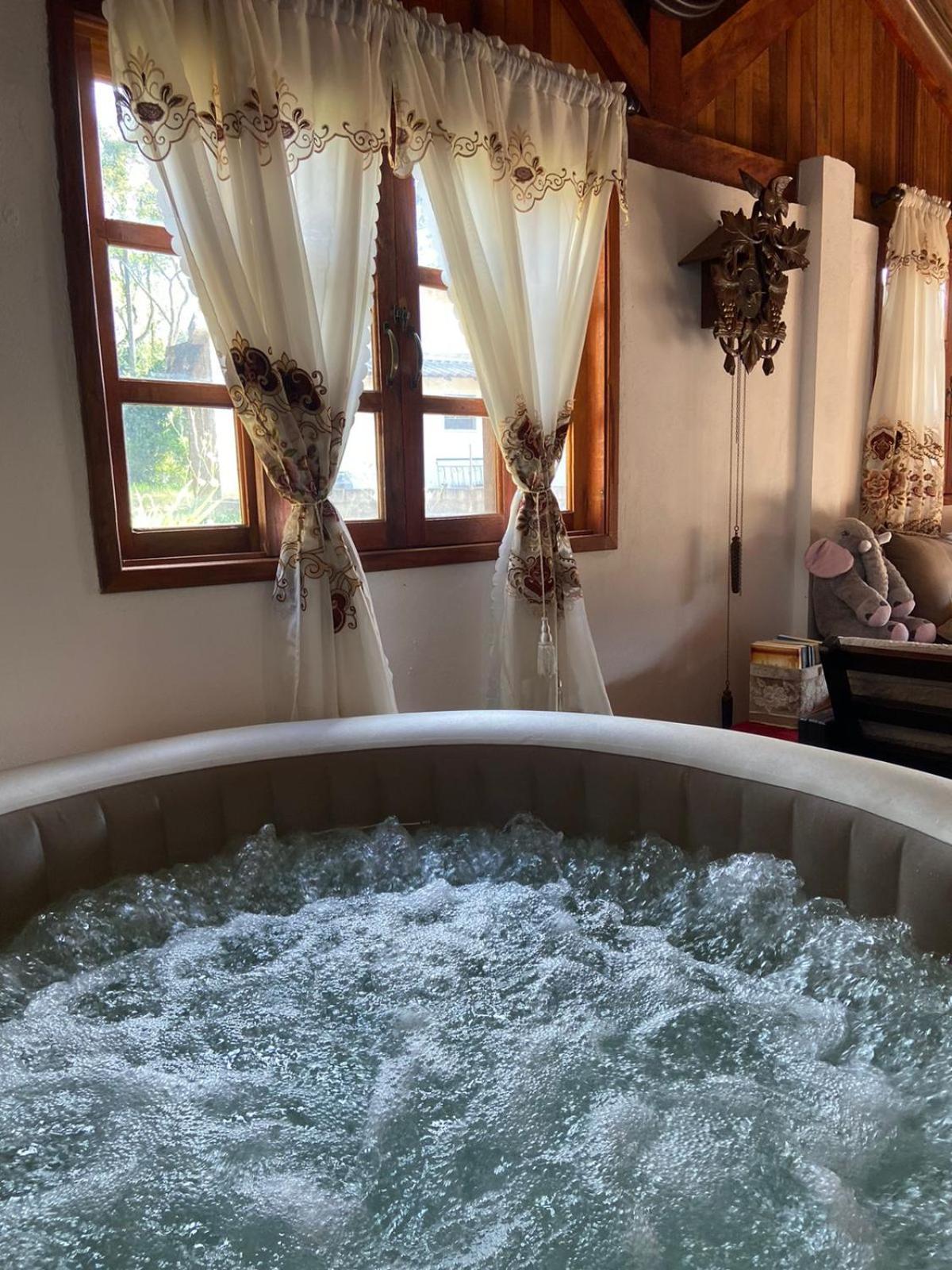 Cabana Com Jacuzzi Em 瓜拉雷马 外观 照片